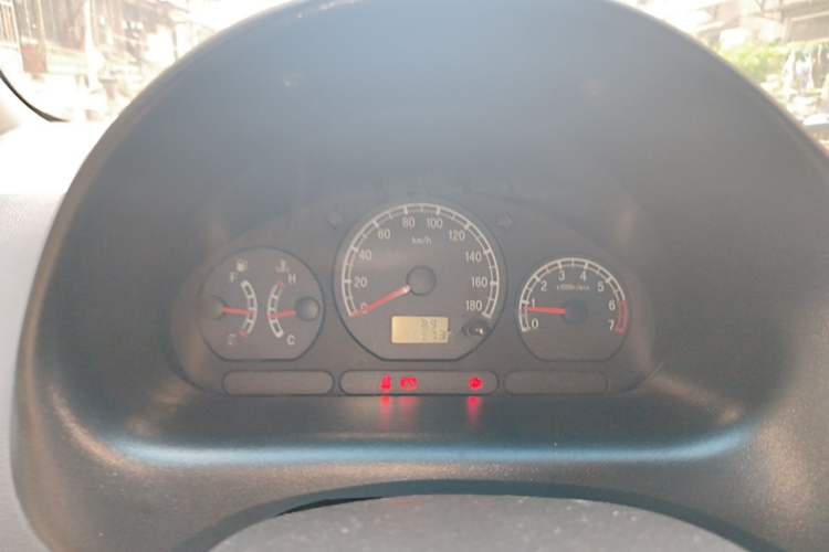 Used Baojun Lechi 2012 Revised 1.0L Manual P-TEC Standard Edition Instrument Cluster