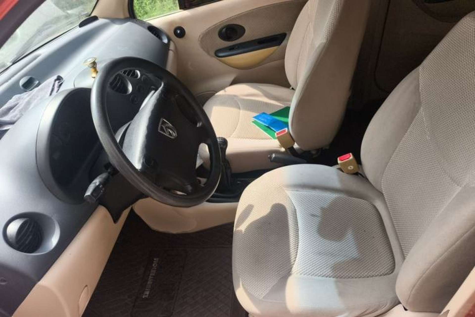Used Baojun Lechi 2012 Revised 1.0L Manual P-TEC Standard Edition Left Front Seat