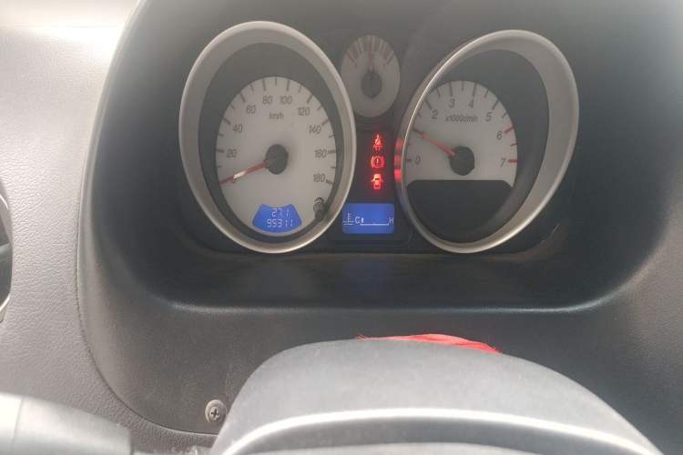 Used Baojun Lechi 2012 Revised Version 1.2L Manual Sporty Fashion Edition Odometer Close Up