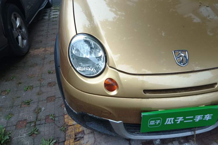 Used Baojun Lechi 2012 Revised Version 1.2L Manual Sporty Fashion Edition Right Front Headlight