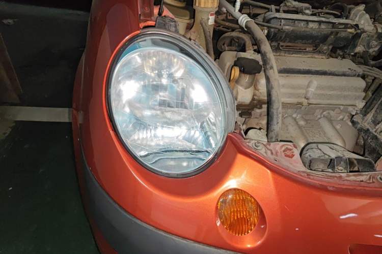 Used Baojun Lechi 2012 Revised 1.0L Manual P-TEC Standard Edition Right Front Headlight