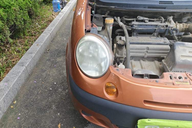 Used Baojun Lechi 2012 Revised 1.0L Manual P-TEC Standard Edition Right Front Headlight