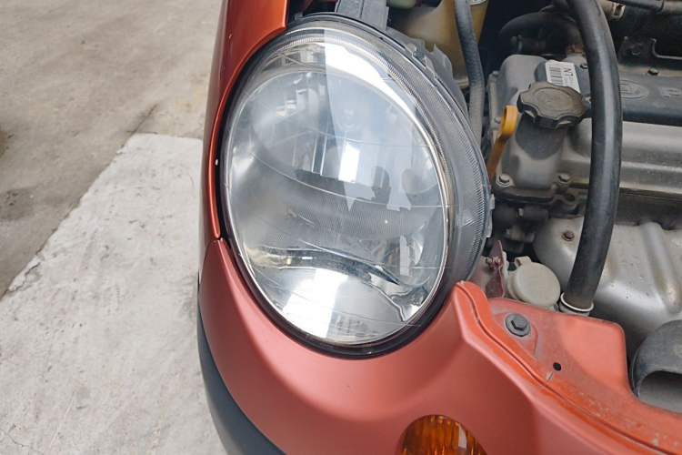 Used Baojun Lechi 2012 Revised 1.0L Manual P-TEC Standard Edition Right Front Headlight