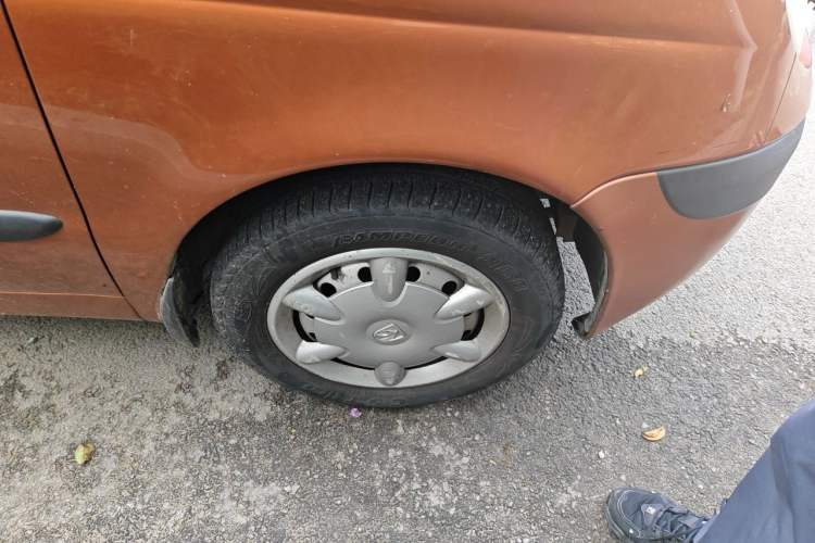 Used Baojun Lechi 2012 Revised 1.0L Manual P-TEC Standard Edition Right Front Wheel Hub