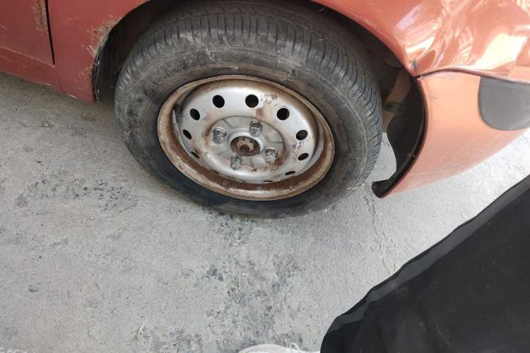 Used Baojun Lechi 2012 Revised 1.0L Manual P-TEC Standard Edition Right Front Wheel Hub