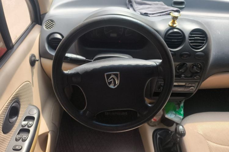 Used Baojun Lechi 2012 Revised 1.0L Manual P-TEC Standard Edition Steering Wheel