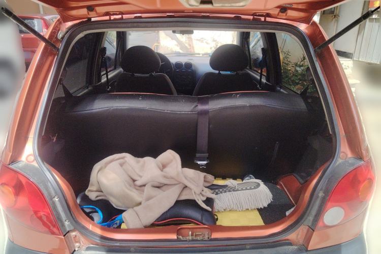 Used Baojun Lechi 2012 Revised 1.0L Manual P-TEC Standard Edition Trunk