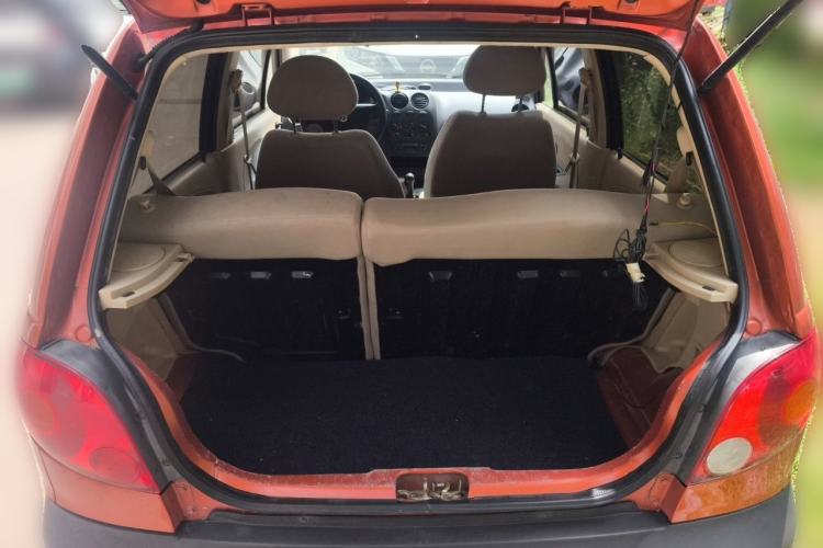 Used Baojun Lechi 2012 Revised 1.0L Manual P-TEC Standard Edition Trunk