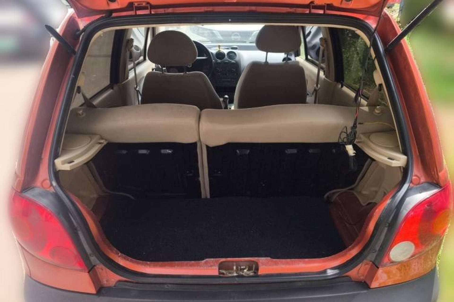 Used Baojun Lechi 2012 Revised 1.0L Manual P-TEC Standard Edition Trunk