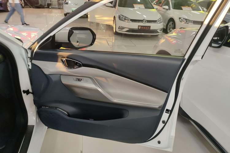 Used Baojun RC-5 2020 1.5T CVT Smart Shine Prestige Edition Right Front Door Interior
