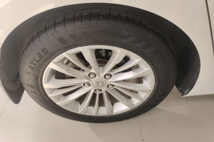 Used Baojun RC-5 2020 1.5T CVT Smart Shine Prestige Edition Right Rear Wheel Hub