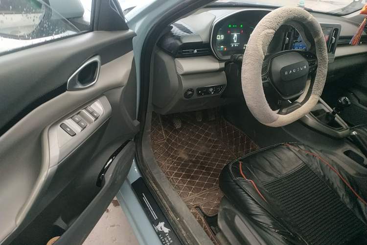 Used Baojun RC-5 2020 1.5L Manual Zhiyao Elite Edition Driver Seat
