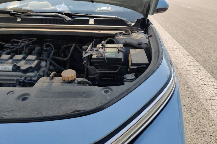Used Baojun RC-5 2020 1.5L Manual Smart Luxury Edition Engine Bay Left