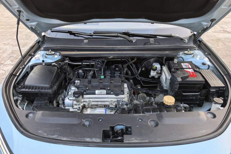Used Baojun RC-5 2020 1.5L Manual Smart Luxury Edition Engine Bay