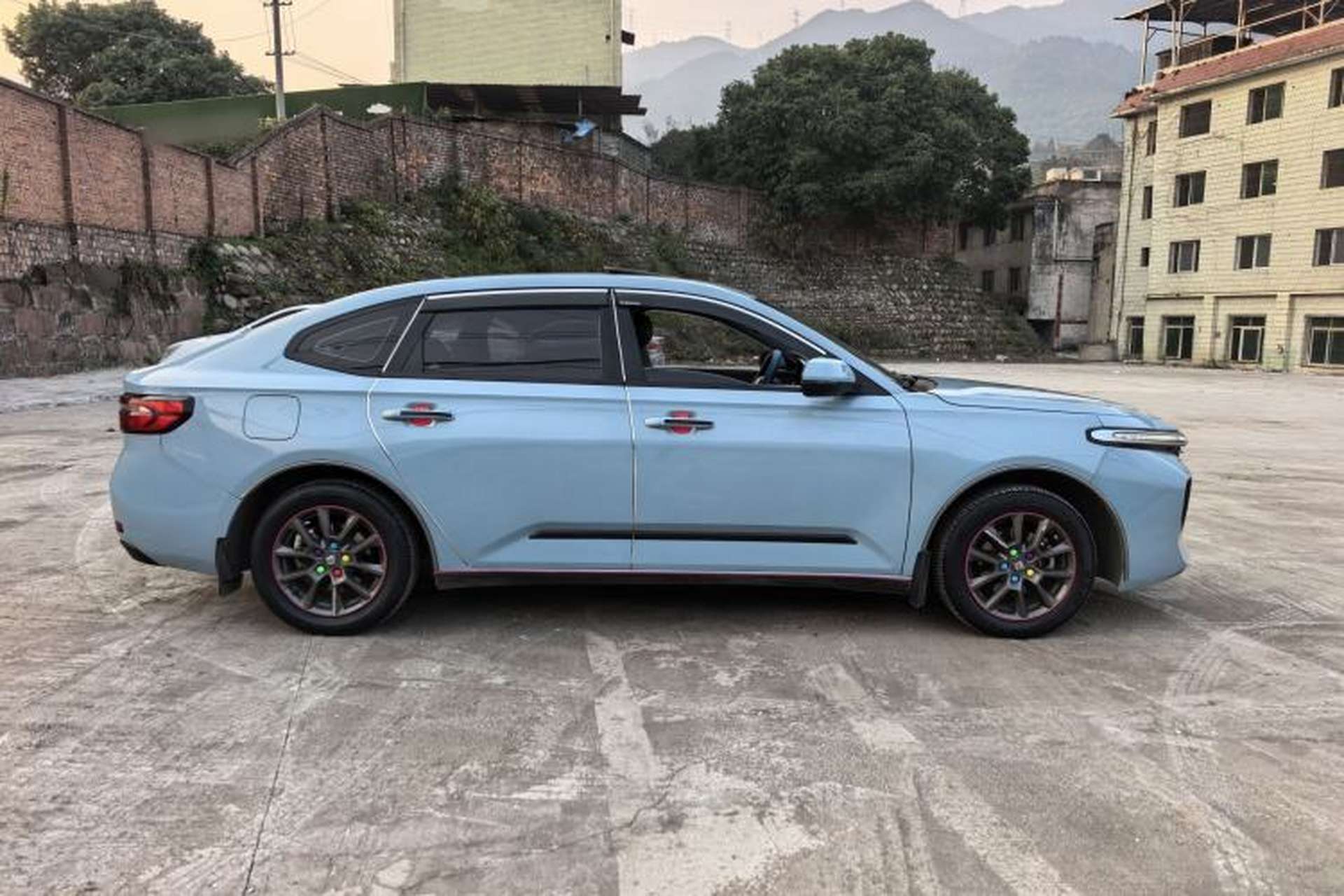 Used Baojun RC-5 2020 1.5L Manual Smart Luxury Edition Exterior 4