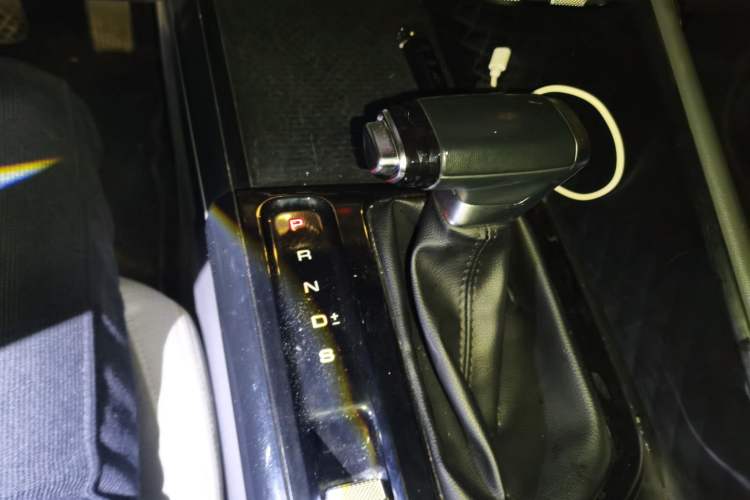 Used Baojun RC-5 2020 1.5T CVT Smart Luxury Edition Gear Lever