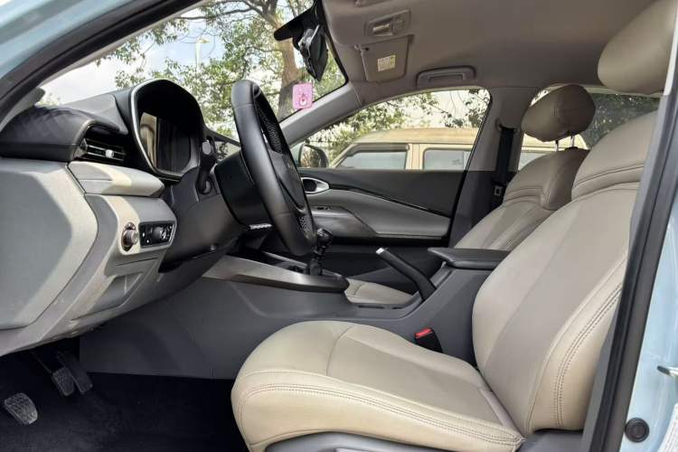 Used Baojun RC-5 2020 1.5L Manual Zhiyao Elite Edition Interior 2