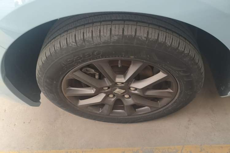 Used Baojun RC-5 2020 1.5L Manual Zhiyao Elite Edition Left Front Wheel Hub