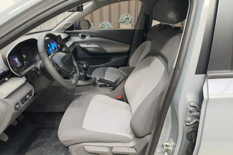 Used Baojun RC-5 2020 1.5L Manual Zhiyao Elite Edition Driver Seat