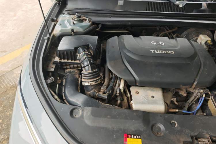 Used Baojun RC-5 2020 RC-5W 1.5T CVT Smart Luxury Edition Engine Bay Right