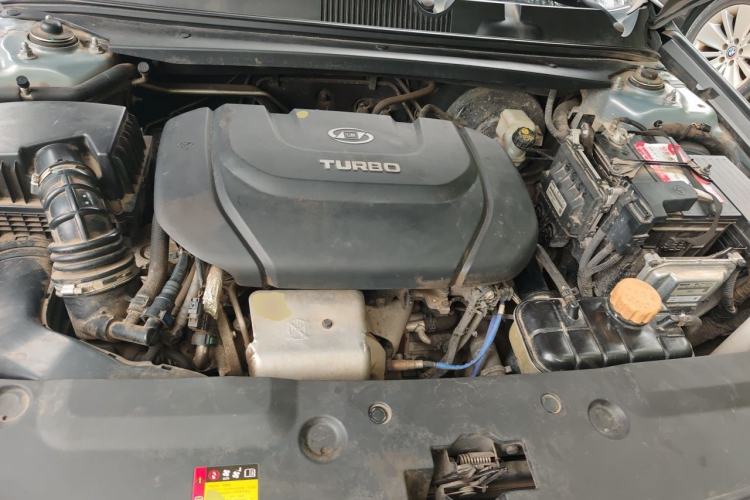 Used Baojun RC-5 2020 RC-5W 1.5T CVT Smart Luxury Edition Engine Bay