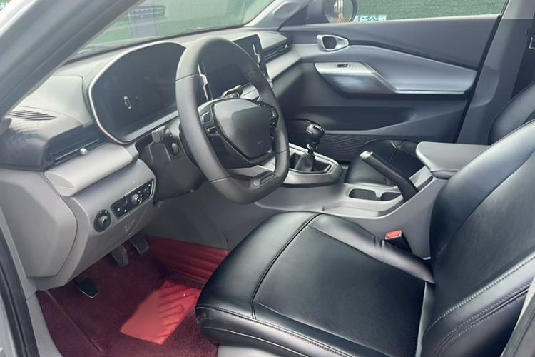 Used Baojun RC-5 2020 1.5L Manual Zhiyao Elite Edition Interior 1