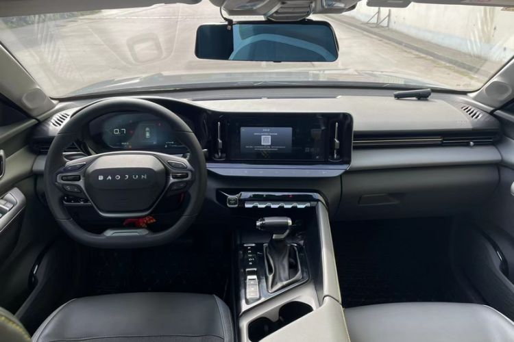 Used Baojun RC-5 2020 1.5T CVT Smart Luxury Edition Interior 1