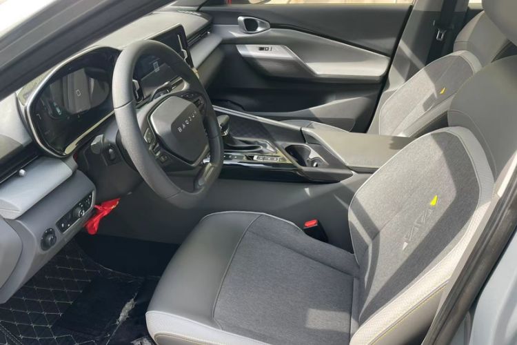 Used Baojun RC-5 2020 1.5T CVT Smart Luxury Edition Interior 2