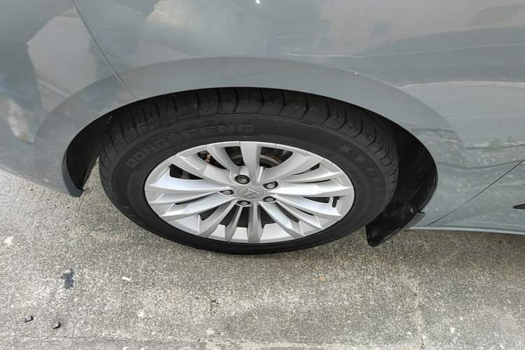 Used Baojun RC-5 2020 1.5T CVT Smart Shine Prestige Edition Left Front Wheel Hub