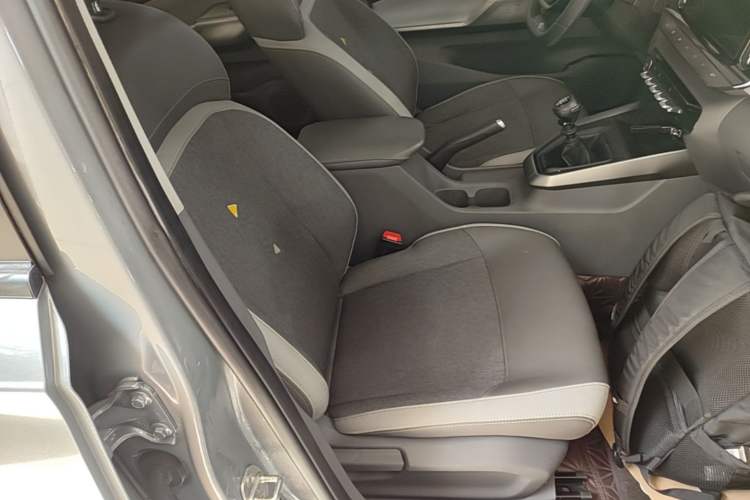 Used Baojun RC-5 2020 1.5L Manual Smart Luxury Edition Right Front Seat