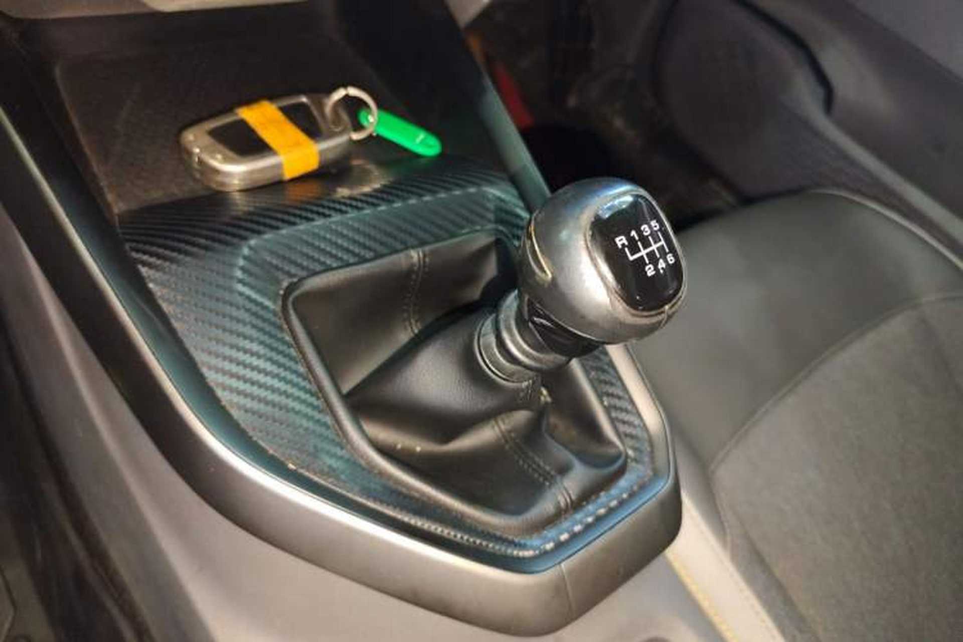 Used Baojun RC-5 2020 1.5L Manual Smart Luxury Edition Gear Lever