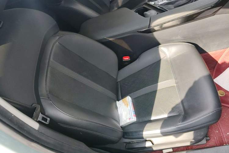 Used Baojun RC-5 2020 RC-5W 1.5T CVT Smart Shine Flagship Model Right Front Seat