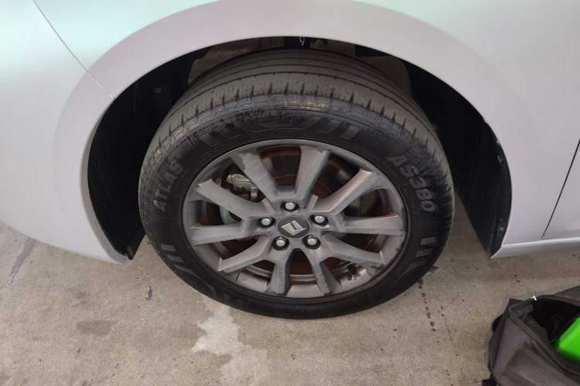 Used Baojun RC-5 2020 1.5L Manual Smart Luxury Edition Left Front Wheel Hub