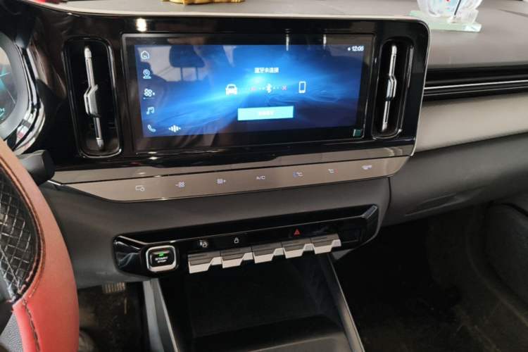 Used Baojun RC-5 2020 1.5T Manual Smart Luxury Edition Audio And AC Panel