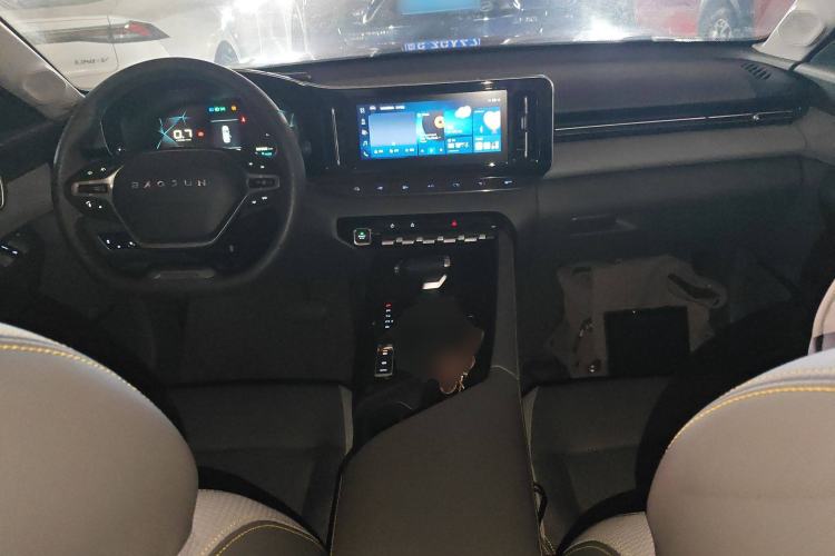 Used Baojun RC-5 2020 1.5T CVT Smart Luxury Edition Center Console