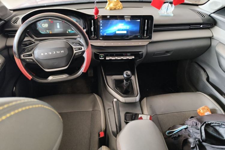 Used Baojun RC-5 2020 1.5T Manual Smart Luxury Edition Center Console