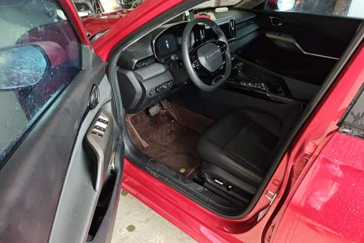 Used Baojun RC-5 2020 1.5T CVT Smart Shine Prestige Edition Driver Seat