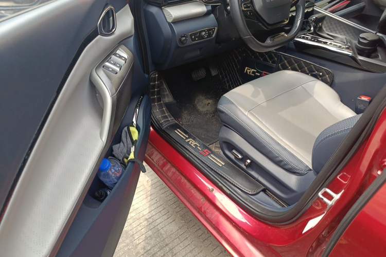 Used Baojun RC-5 2020 1.5T CVT Smart Shine Prestige Edition Driver Seat