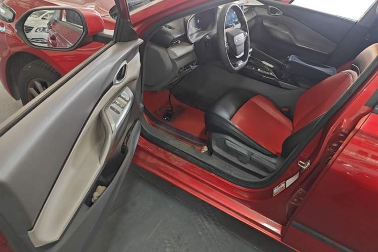 Used Baojun RC-5 2020 1.5L CVT Smart Elite Edition Driver Seat