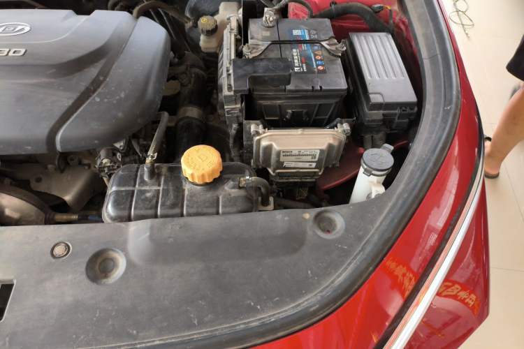 Used Baojun RC-5 2020 1.5T CVT Smart Shine Flagship Edition Engine Bay Left