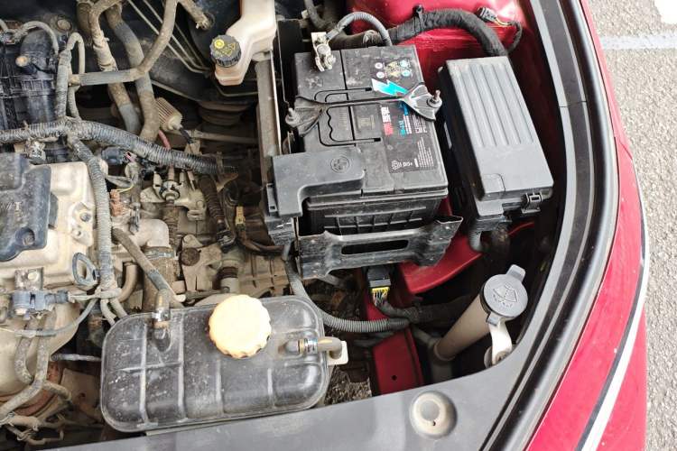 Used Baojun RC-5 2020 1.5L Manual Zhiyao Elite Edition Engine Bay Left