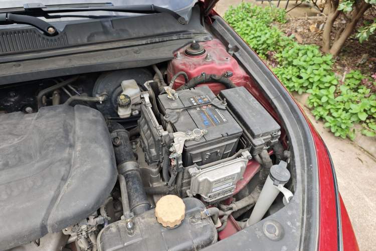 Used Baojun RC-5 2020 1.5T CVT Smart Shine Prestige Edition Engine Bay Left