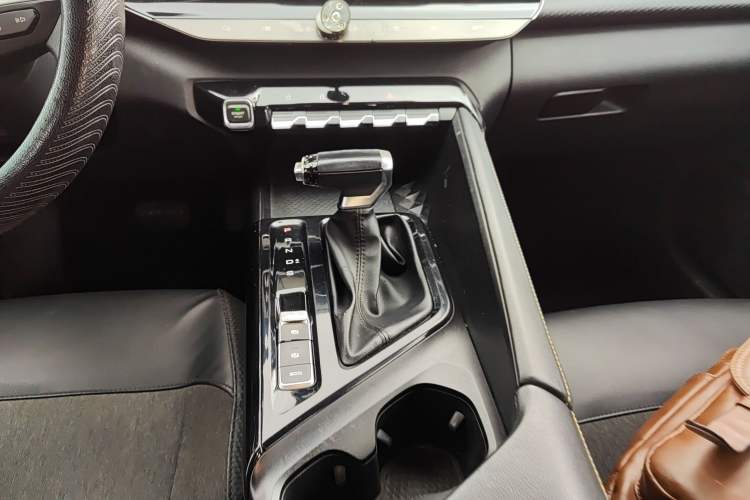 Used Baojun RC-5 2020 RC-5W 1.5T CVT Smart Luxury Edition Gear Lever
