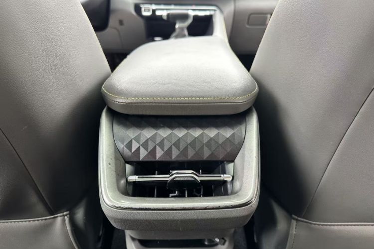 Used Baojun RC-5 2020 1.5T CVT Smart Luxury Edition Interior 4