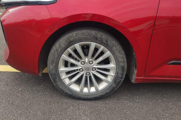 Used Baojun RC-5 2020 1.5T CVT Smart Shine Prestige Edition Left Front Wheel Hub