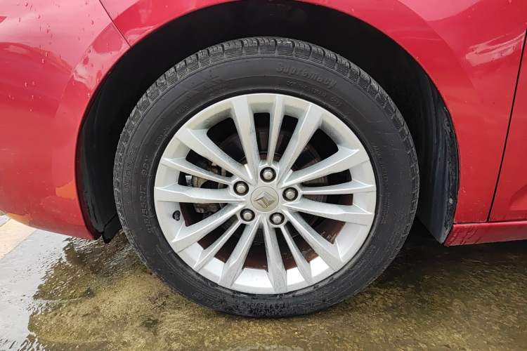 Used Baojun RC-5 2020 RC-5W 1.5T CVT Smart Luxury Edition Left Front Wheel Hub