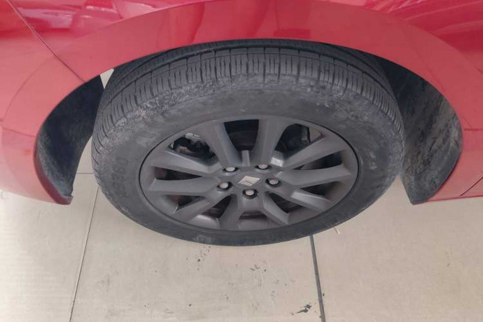 Used Baojun RC-5 2020 1.5L CVT Smart Elite Edition Left Front Wheel Hub
