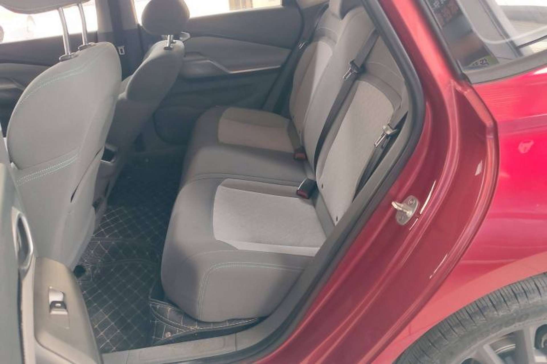 Used Baojun RC-5 2020 1.5L CVT Smart Elite Edition Left Rear Seat