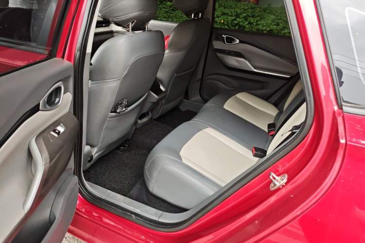 Used Baojun RC-5 2020 1.5L Manual Zhiyao Elite Edition Left Rear Seat