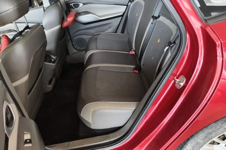 Used Baojun RC-5 2020 1.5T Manual Smart Luxury Edition Left Rear Seat